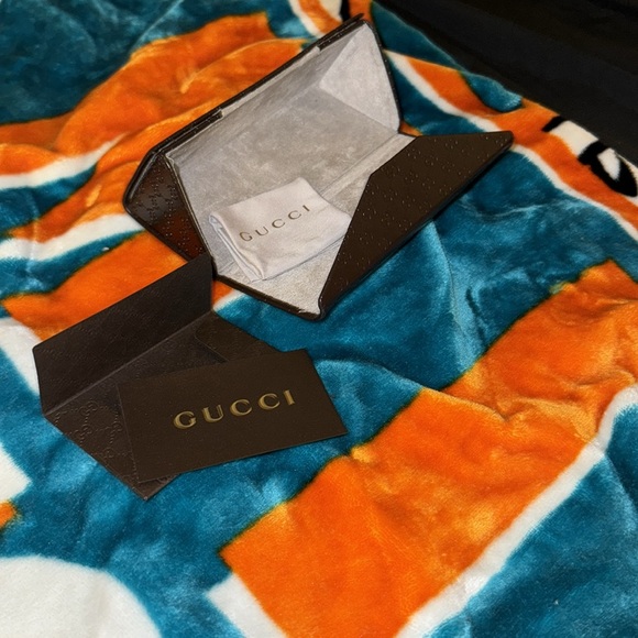 Gucci sunglasses case - Picture 6 of 6